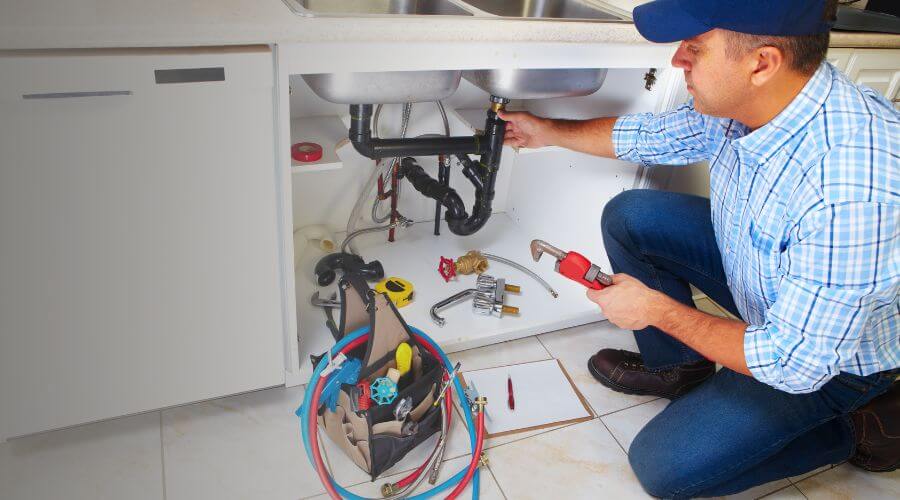 Local tankless water heater installation in La Harpe, IL